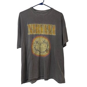 NIRVANA distressed faded grunge graphic t-shirt size LARGE gray band merchandise